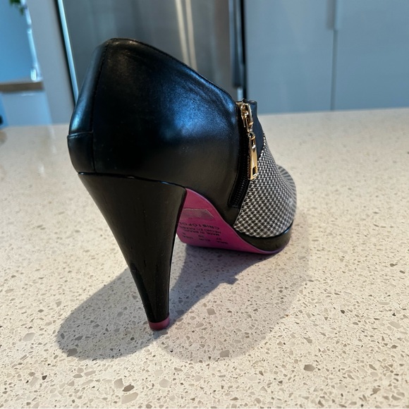 Bootie with patent leather and gingham pattern Size 8 - Picture 4 of 4